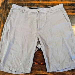 Volcom shorts size 38